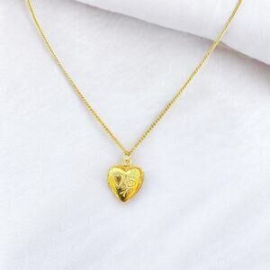 Gold Tone Heart Pendant Locket Necklace W/ Engraved Heart & Flowers 16” Chain